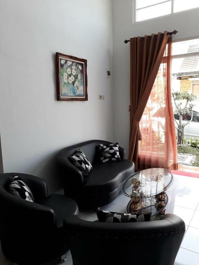 Villa Puncak Garuda A5 Batu  Exteriér fotografie